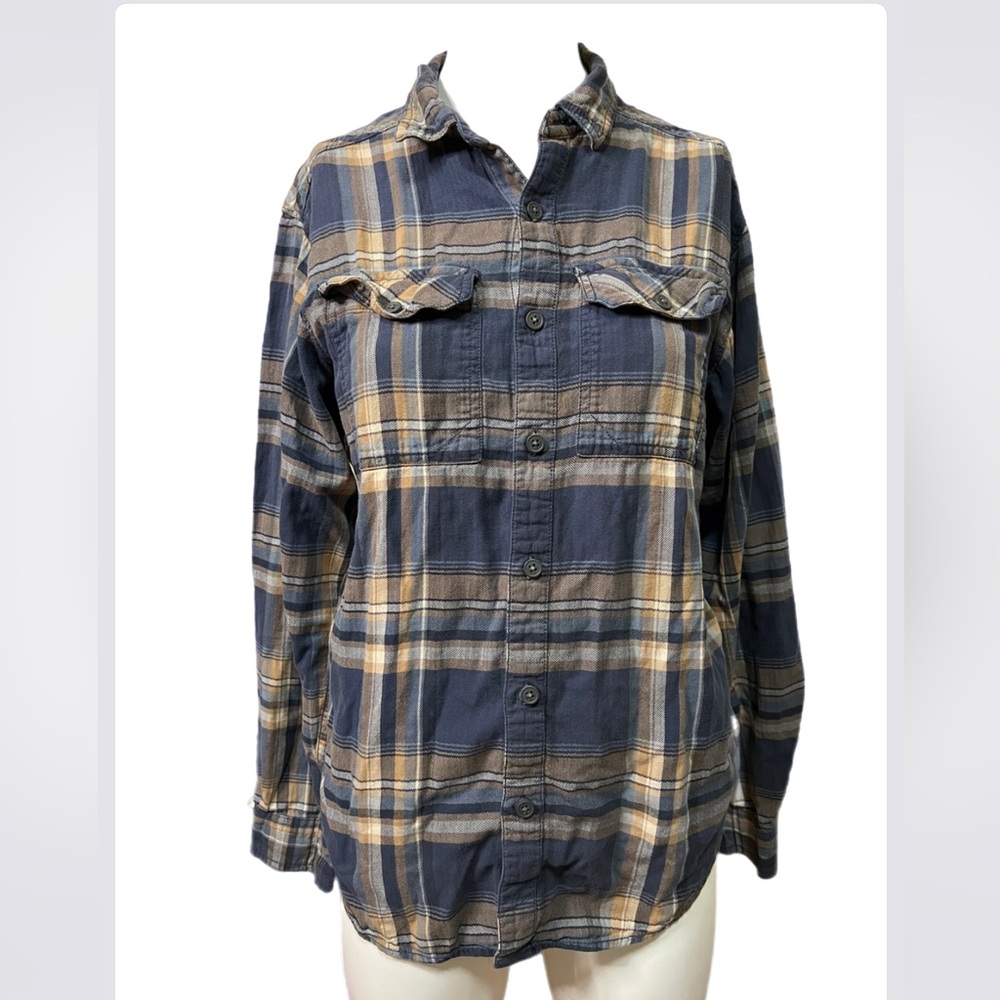 NWOT Columbia Omni Wick button shirt
